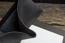 Load image into Gallery viewer, Classic Leather Wallet