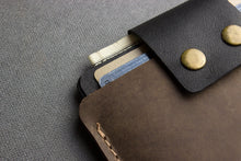 Load image into Gallery viewer, Leather Card Case
