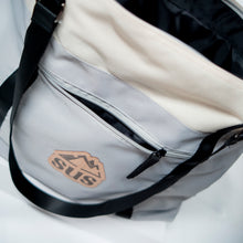 Load image into Gallery viewer, Everyone&#39;s SUS Tote Bag - 15L
